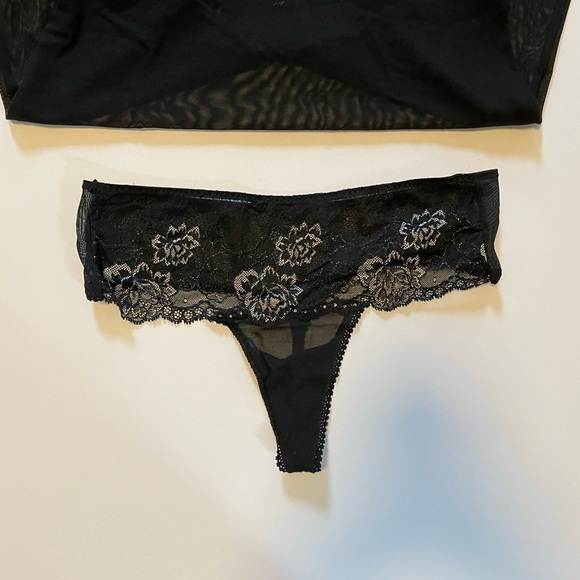 Lingerie 2 piece Chemise and Panties - Picture 4 of 4